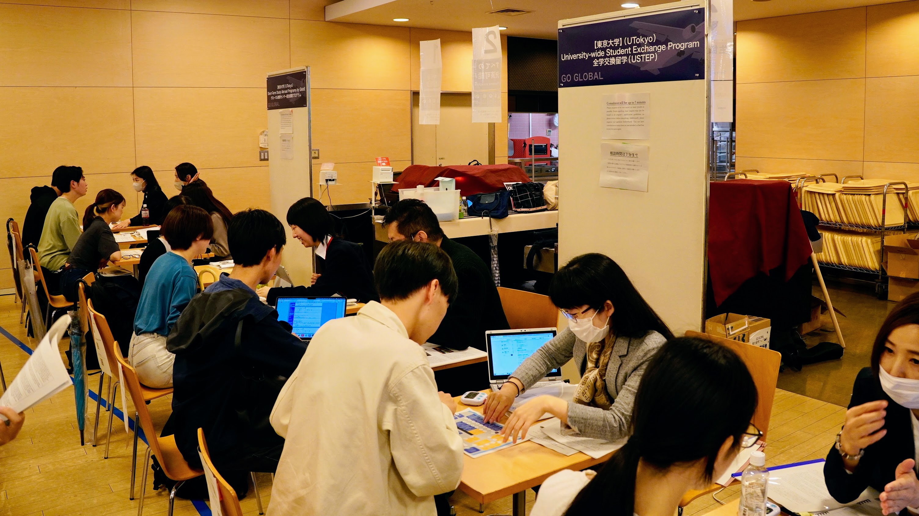 全学交換留学ブースの様子